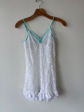 Victoria's Secret White Lace Chemise with Aqua Trim
